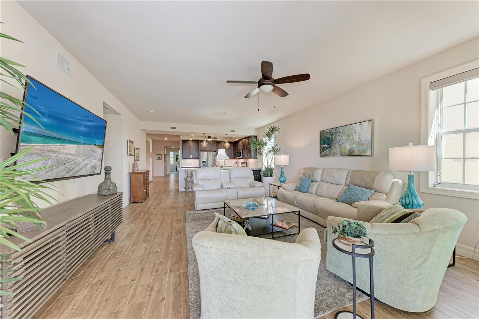250 HIDDEN BAY DR #301 — photo 12