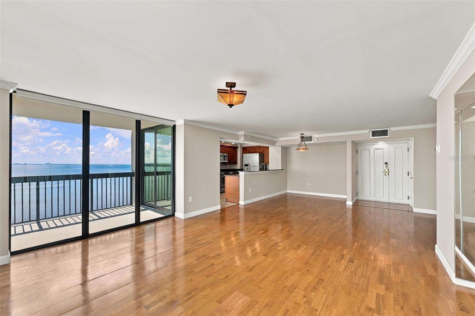 2413 BAYSHORE BLVD #1005 — photo 11