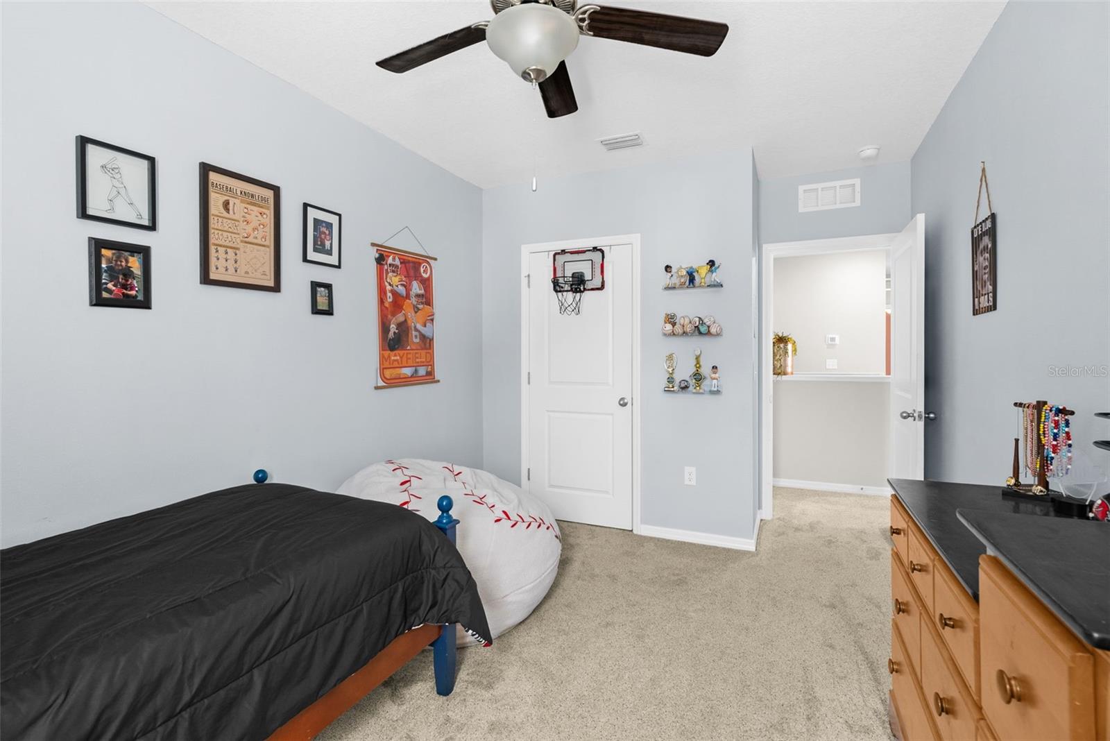 2401 MOON SHADOW RD — photo 32