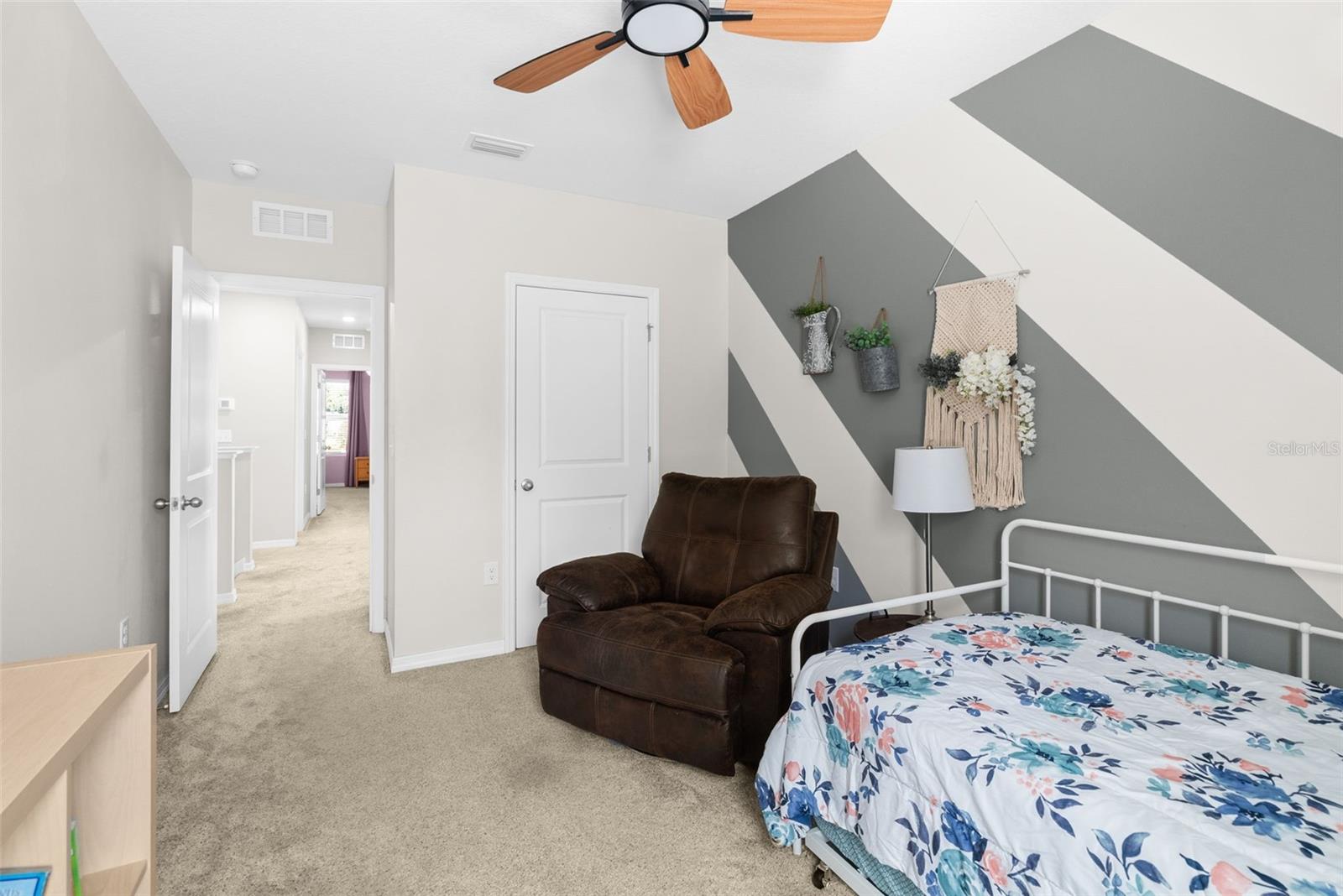 2401 MOON SHADOW RD — photo 30