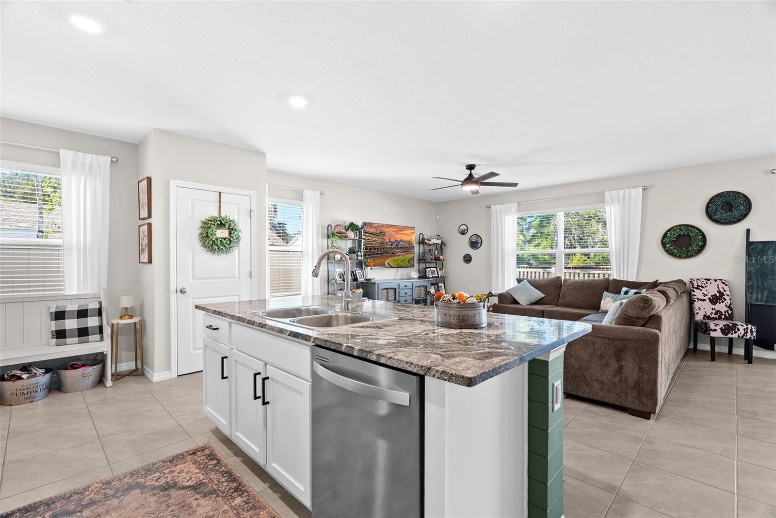 2401 MOON SHADOW RD — photo 11