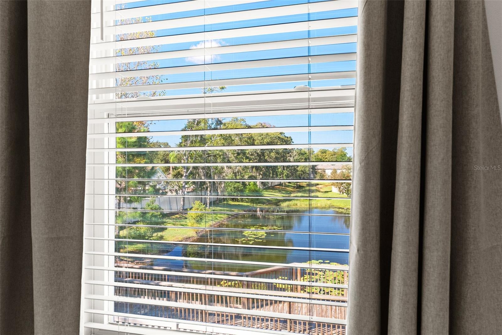 2401 MOON SHADOW RD — photo 27