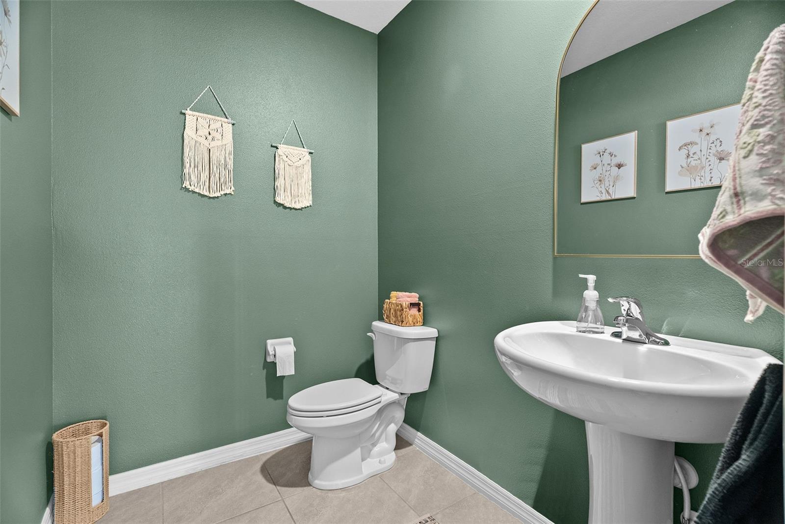 2401 MOON SHADOW RD — photo 18