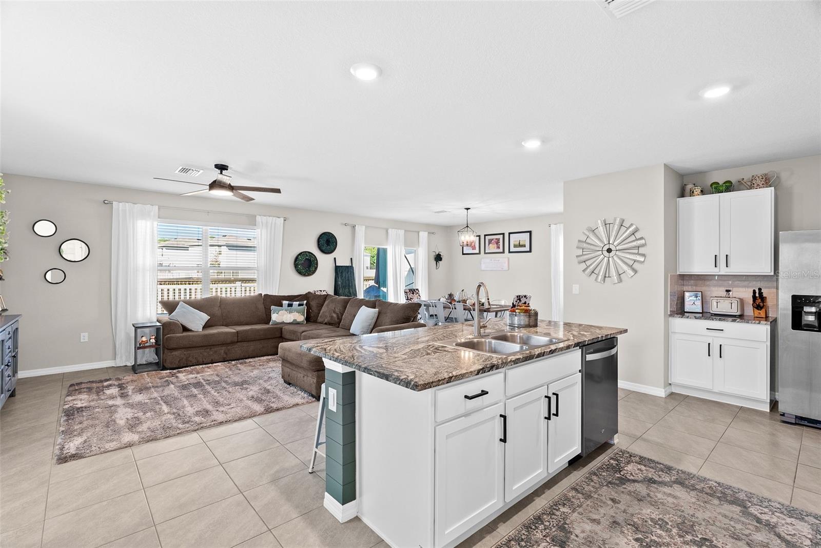 2401 MOON SHADOW RD — photo 12