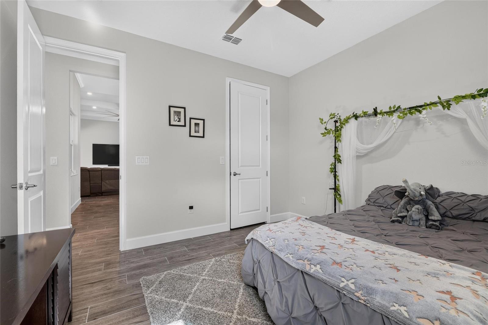 816 MANNS HARBOR DR — photo 42
