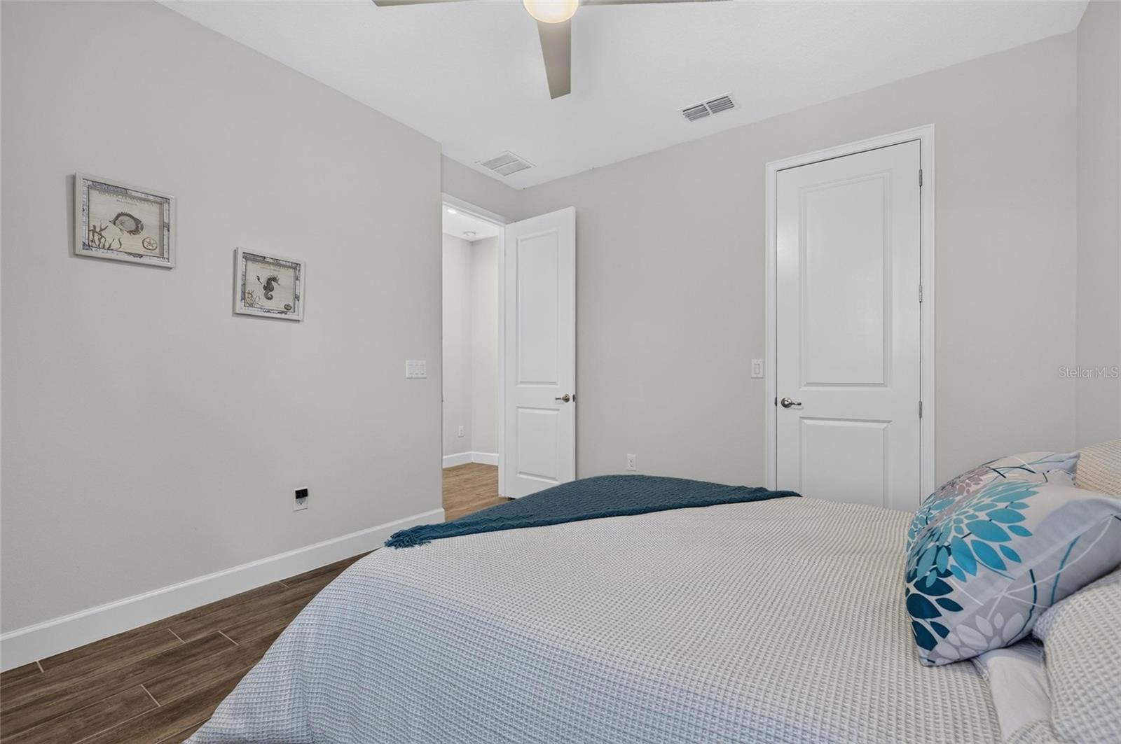 816 MANNS HARBOR DR — photo 45