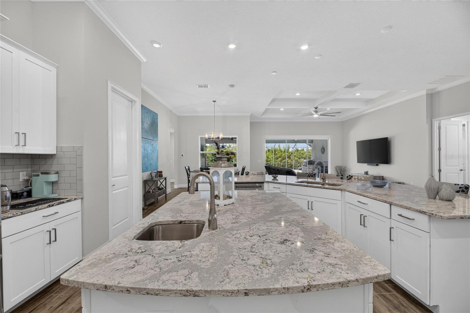 816 MANNS HARBOR DR — photo 13