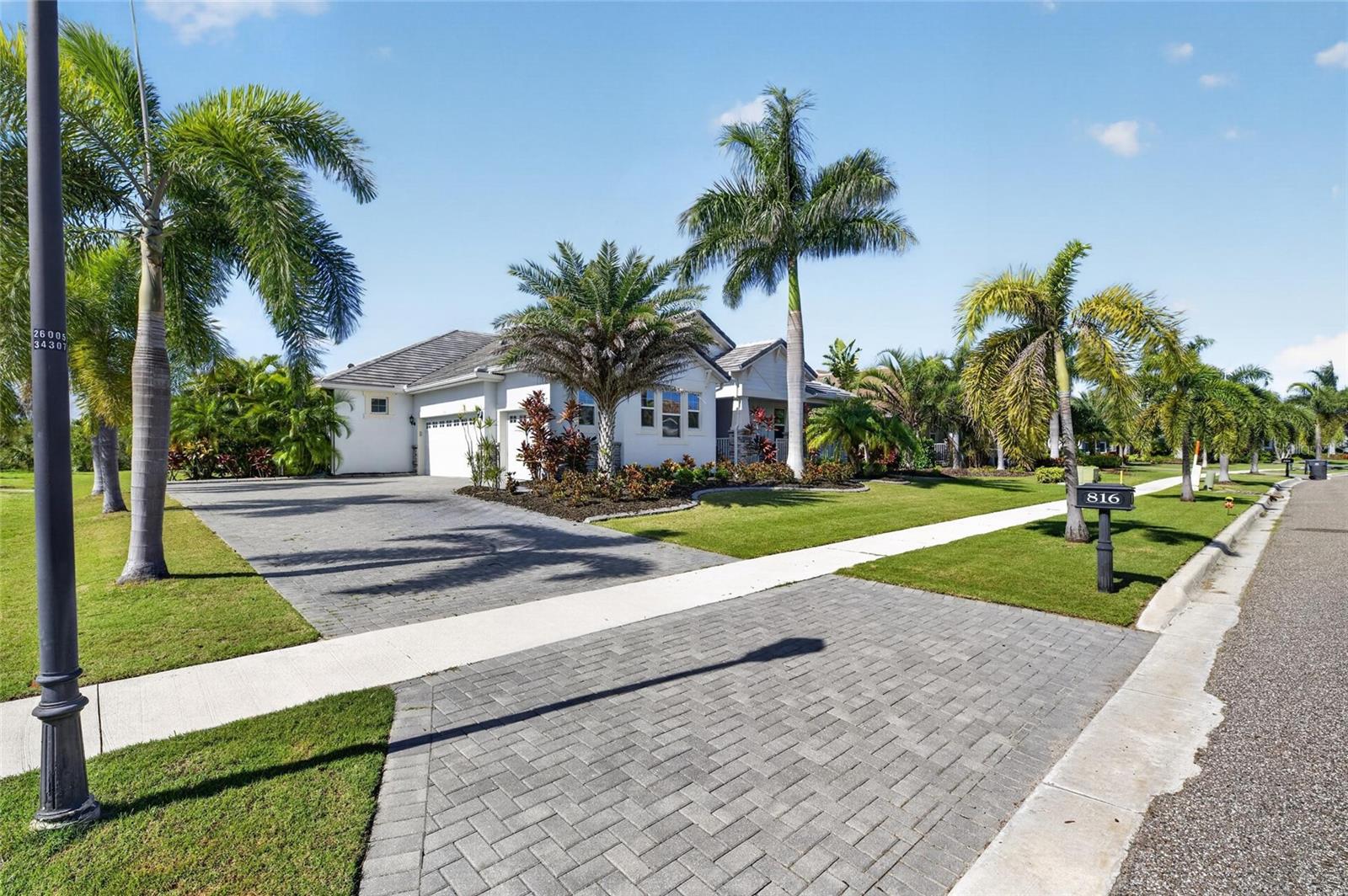 816 MANNS HARBOR DR — photo 61