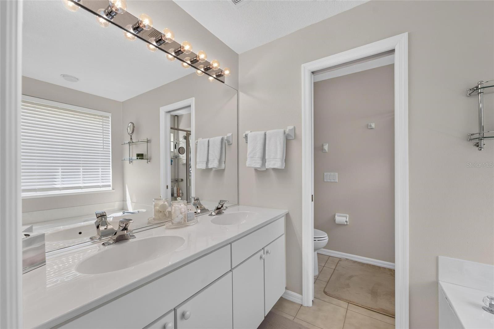 174 BRAEMAR AVE — photo 45