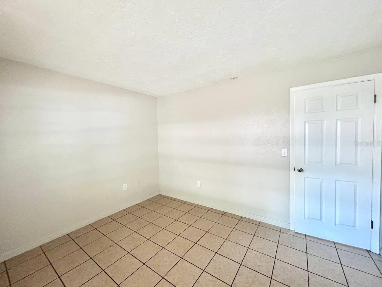5800 MONTANA AVE — photo 13