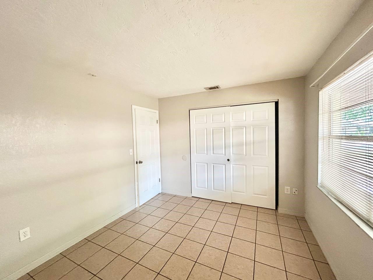 5800 MONTANA AVE — photo 16