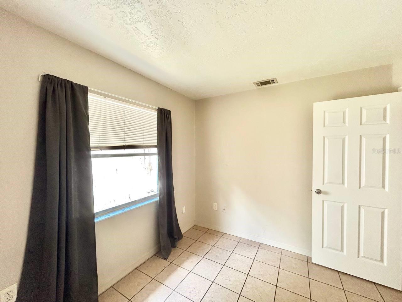5800 MONTANA AVE — photo 21