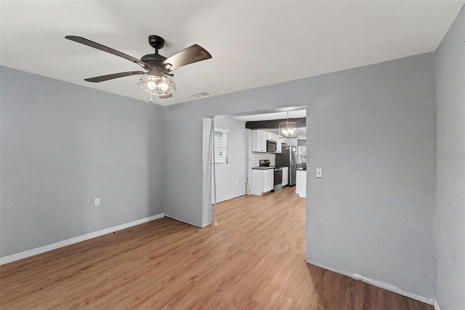5200 BEHMS CT — photo 5