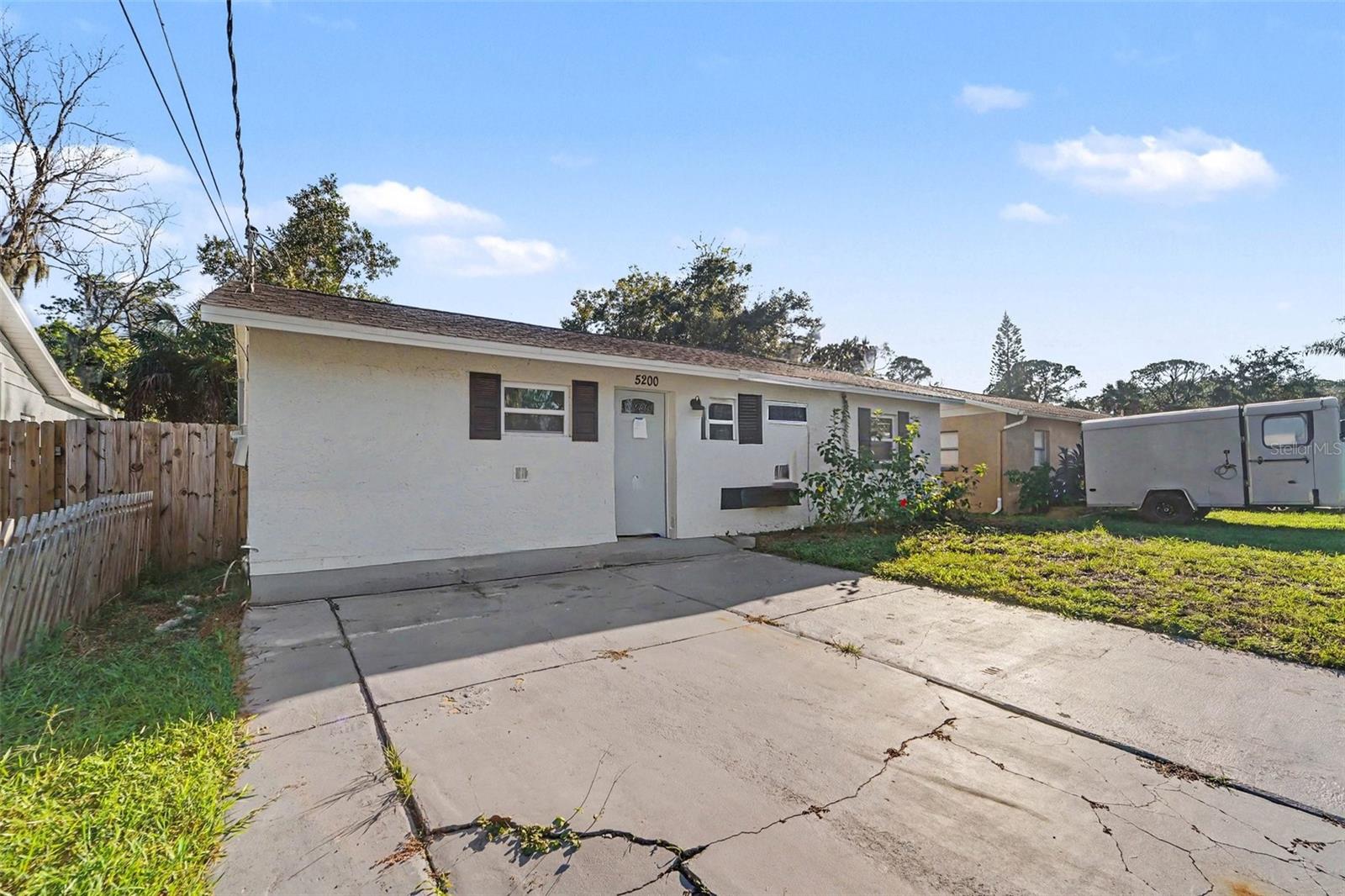 5200 BEHMS CT — photo 2