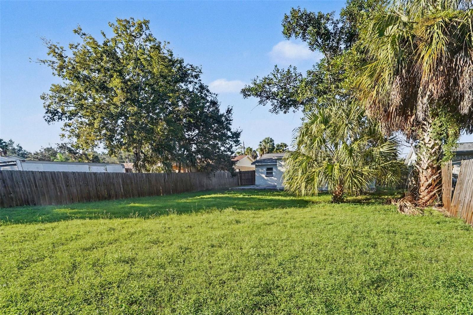 5200 BEHMS CT — photo 16