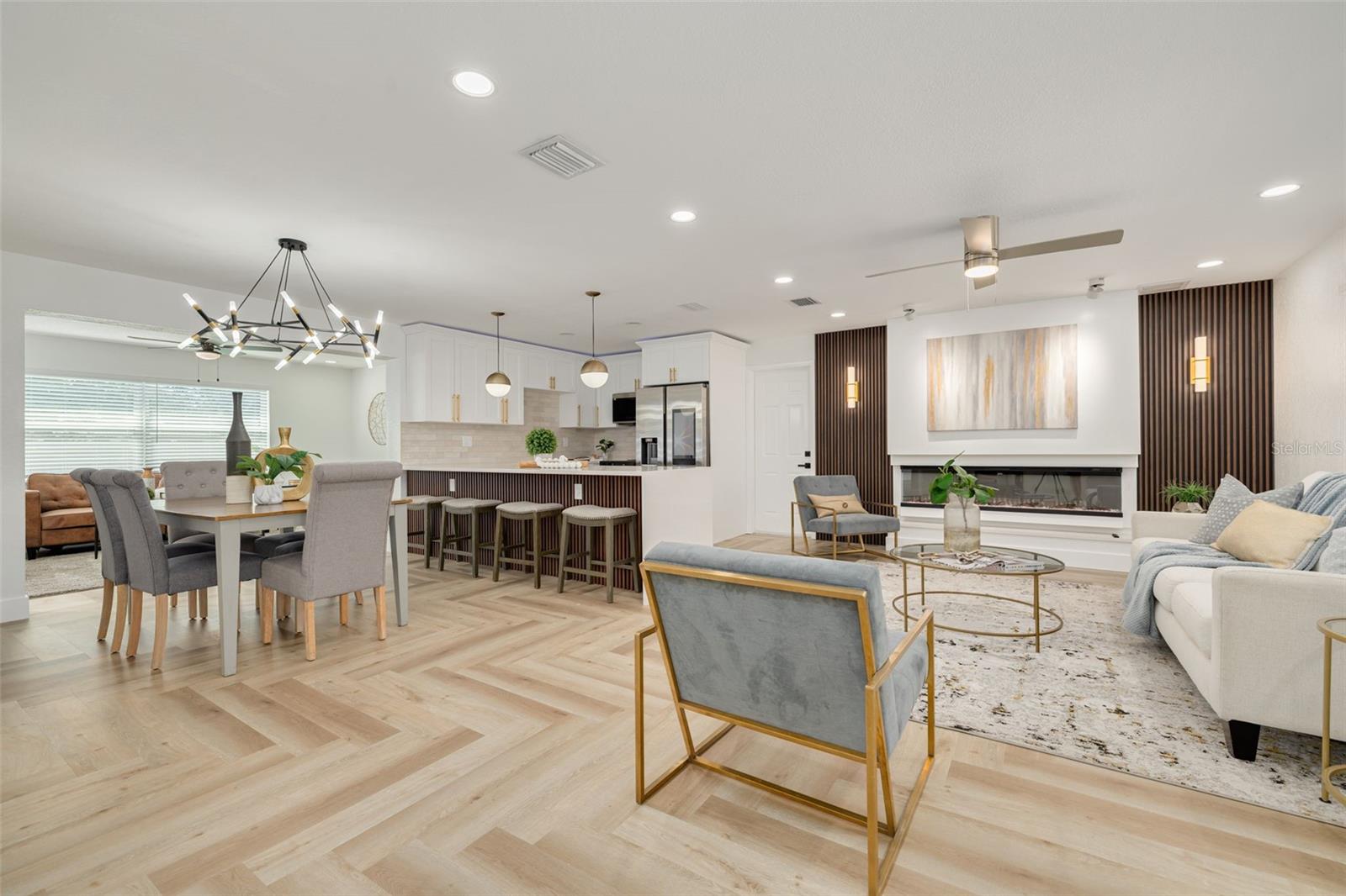 2291 GROVEWOOD RD — photo 8