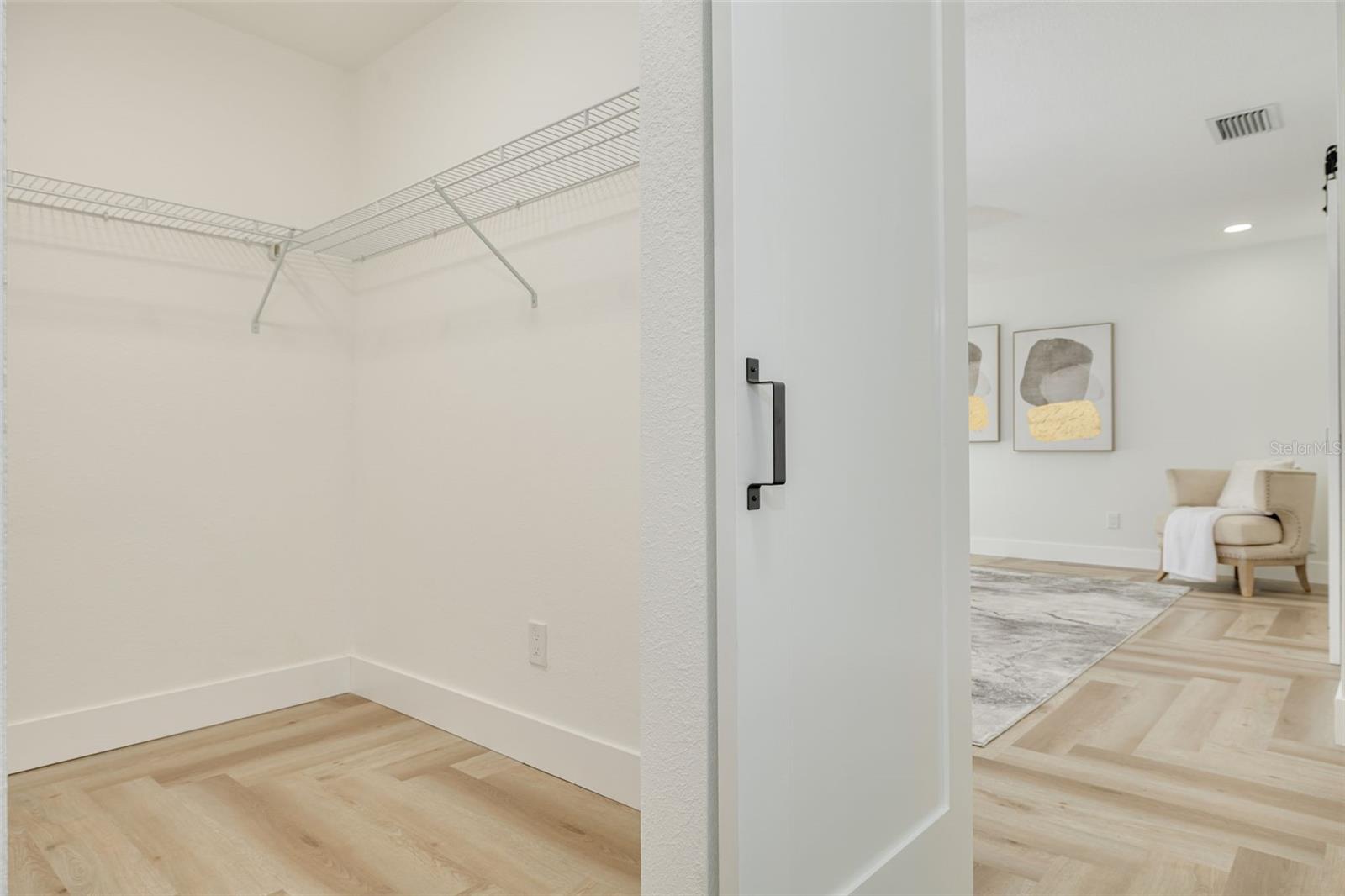 2291 GROVEWOOD RD — photo 24