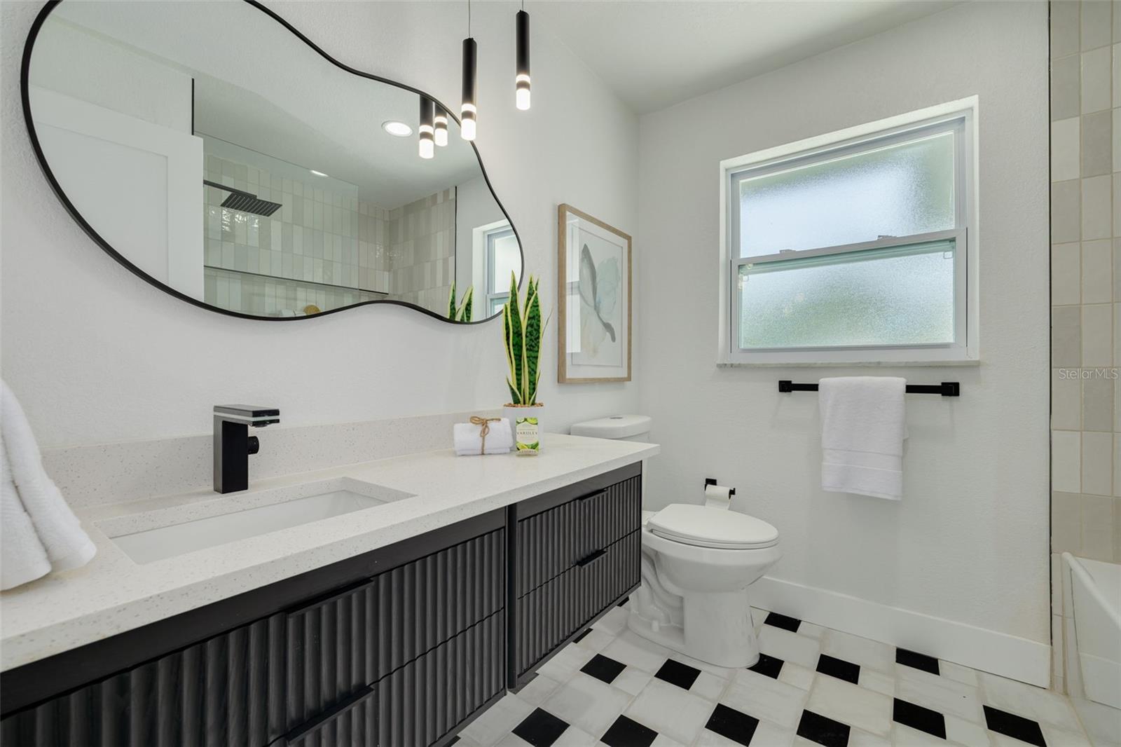2291 GROVEWOOD RD — photo 30