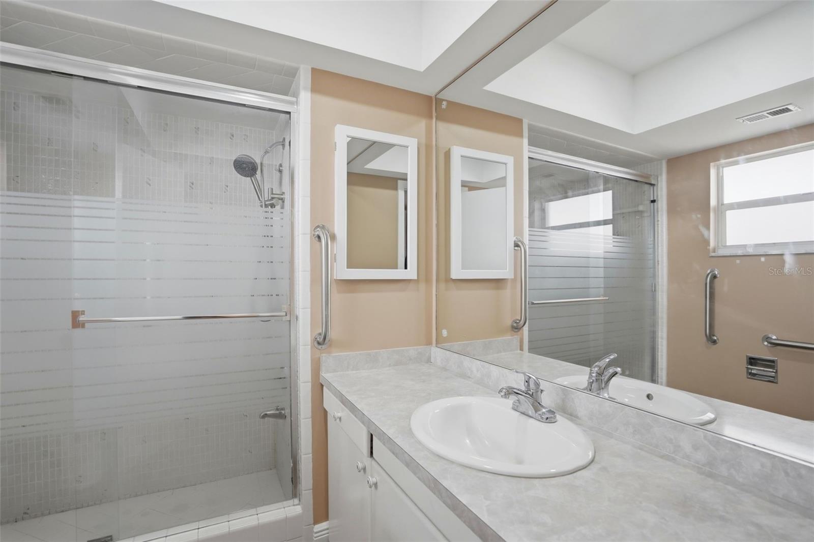 5108 BRITTANY DR S #1006 — photo 12