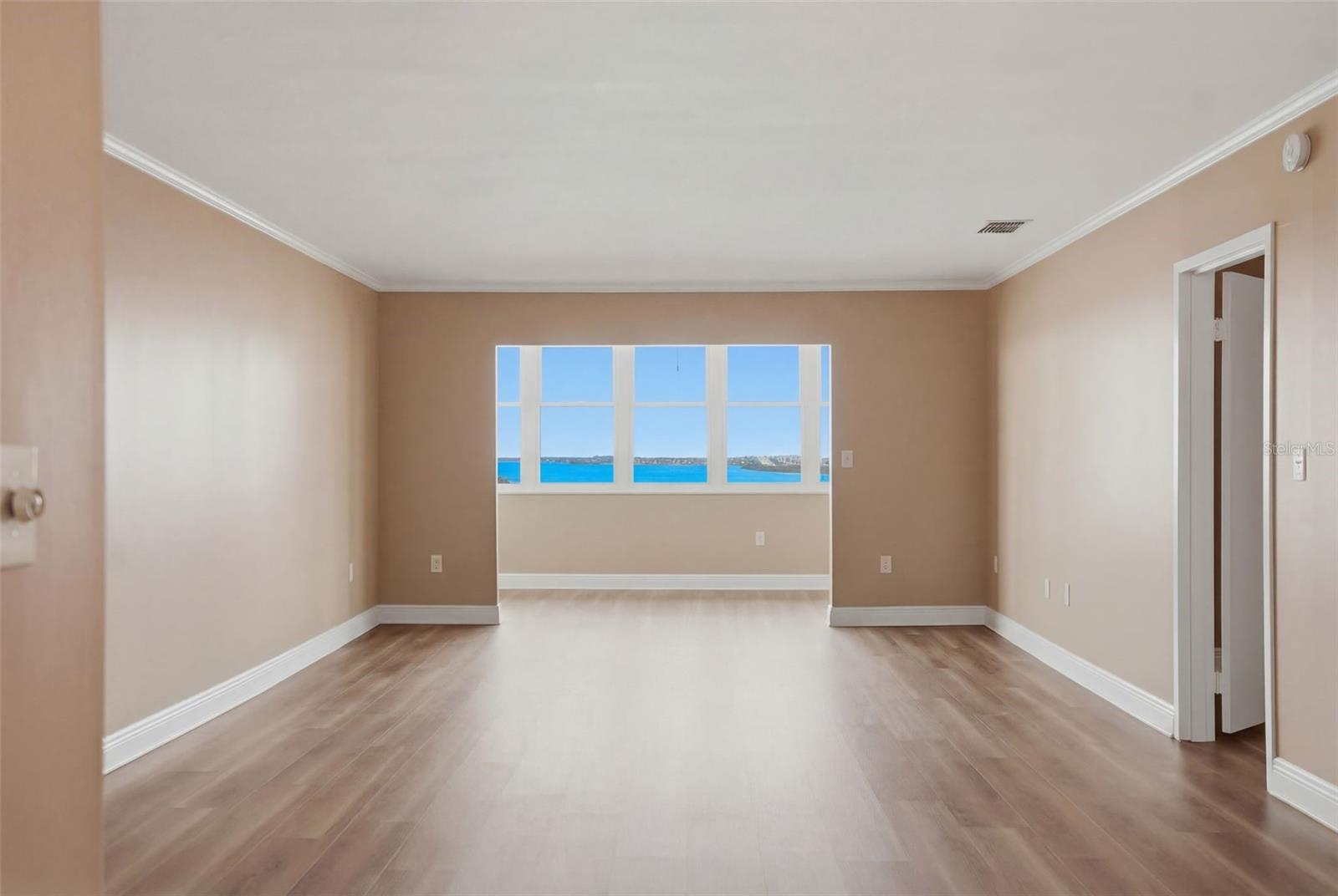 5108 BRITTANY DR S #1006 — photo 6