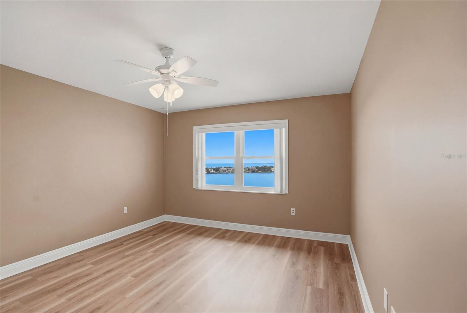 5108 BRITTANY DR S #1006 — photo 7