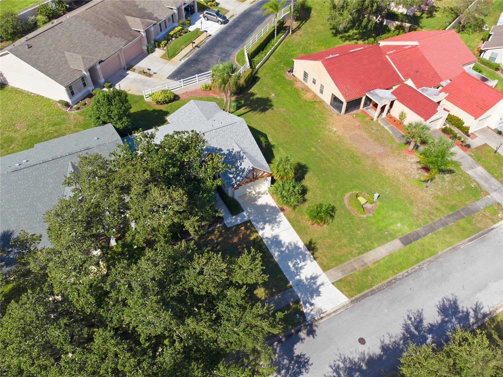 1622 HIGHLAND CLUB LN — photo 45