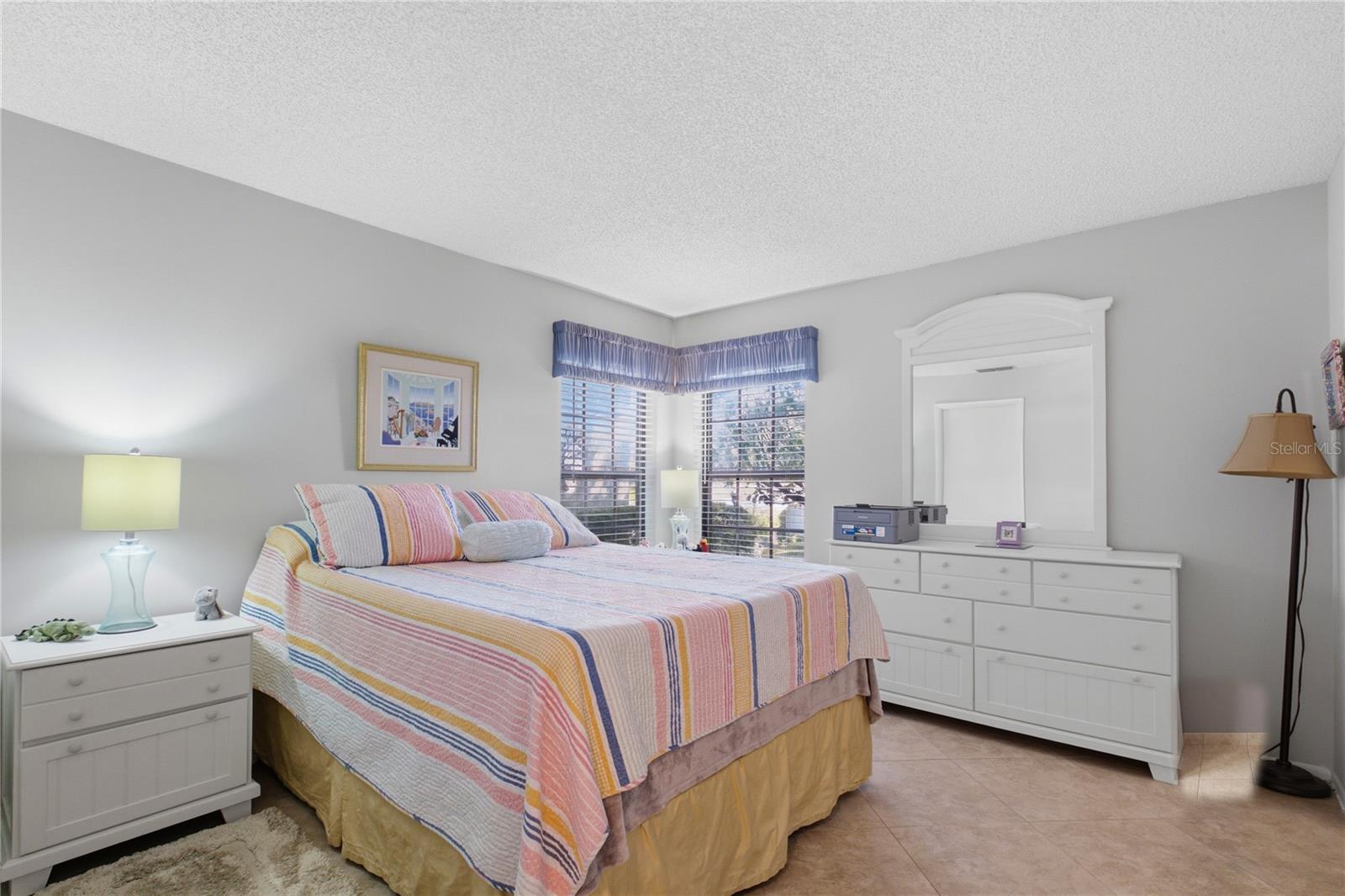 1622 HIGHLAND CLUB LN — photo 32