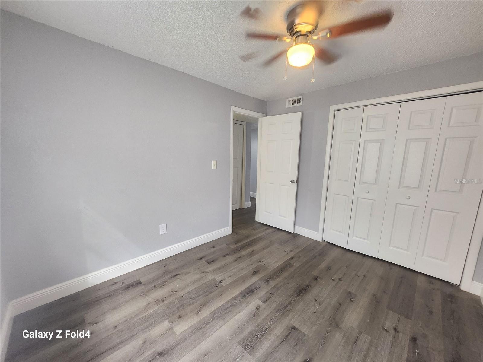 5704 N LINCOLN AVE #C — photo 8
