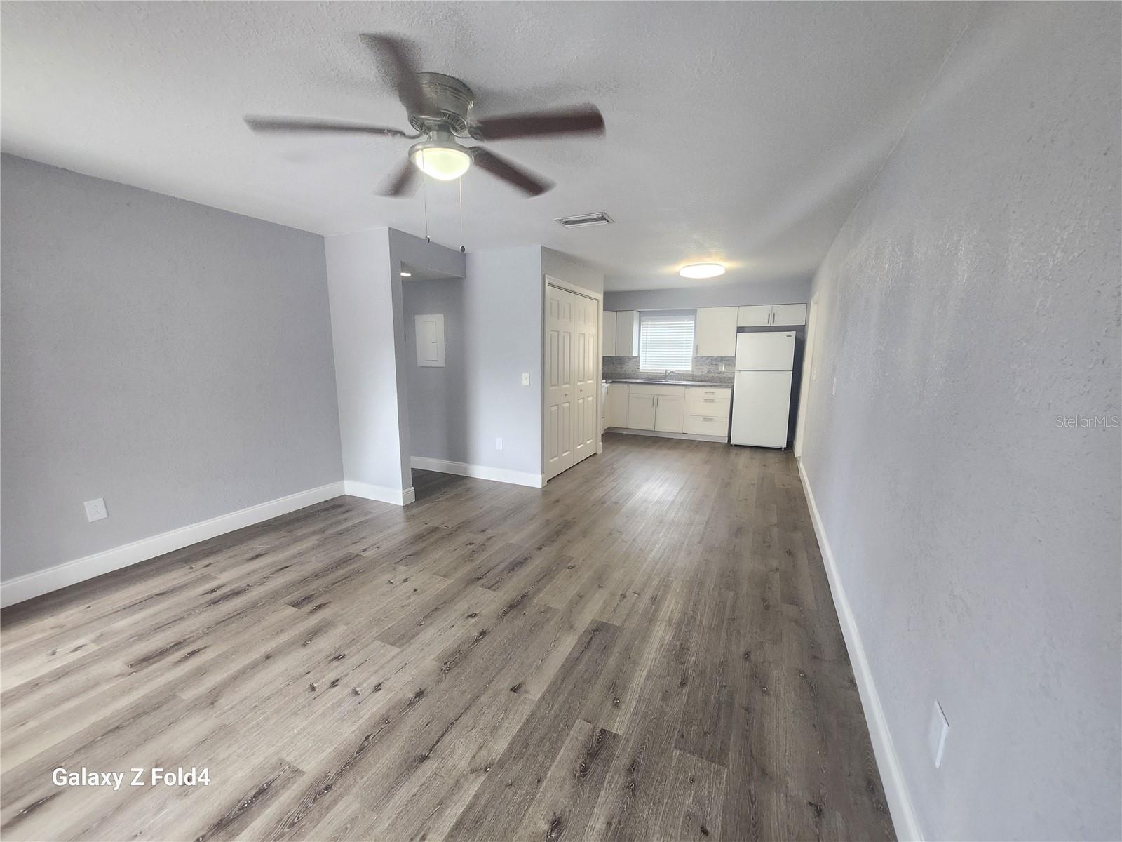 5704 N LINCOLN AVE #C — photo 9