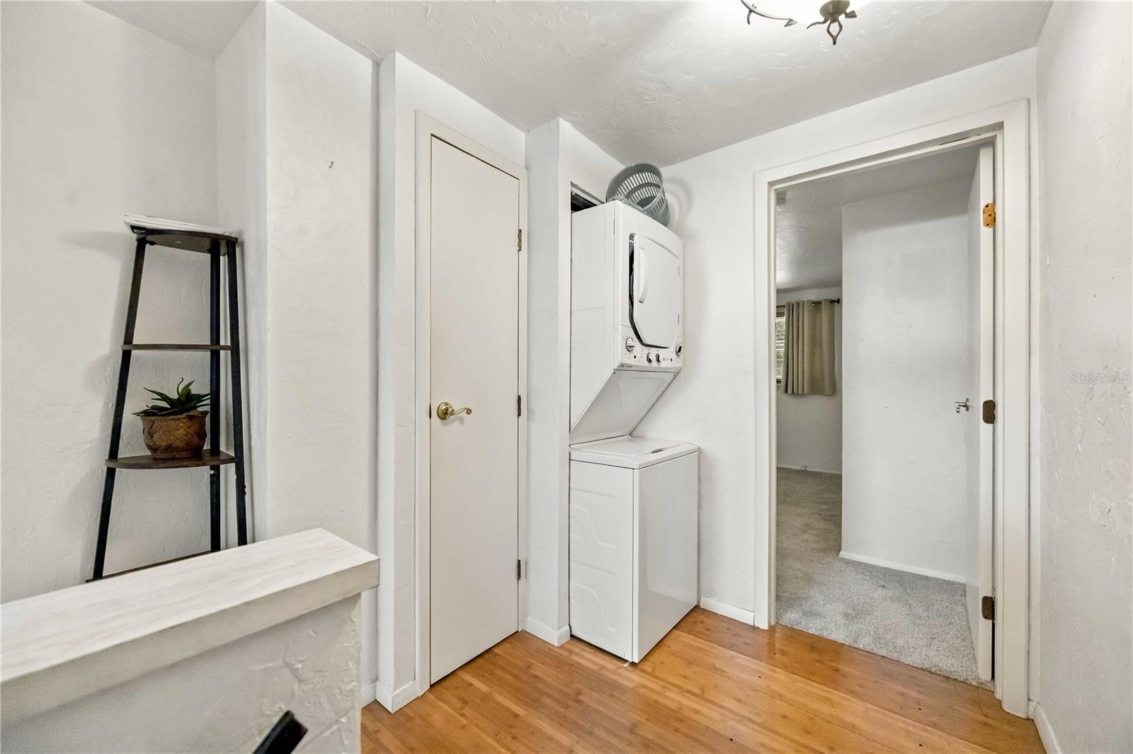168 CIRCLEWOOD DR #102 — photo 18