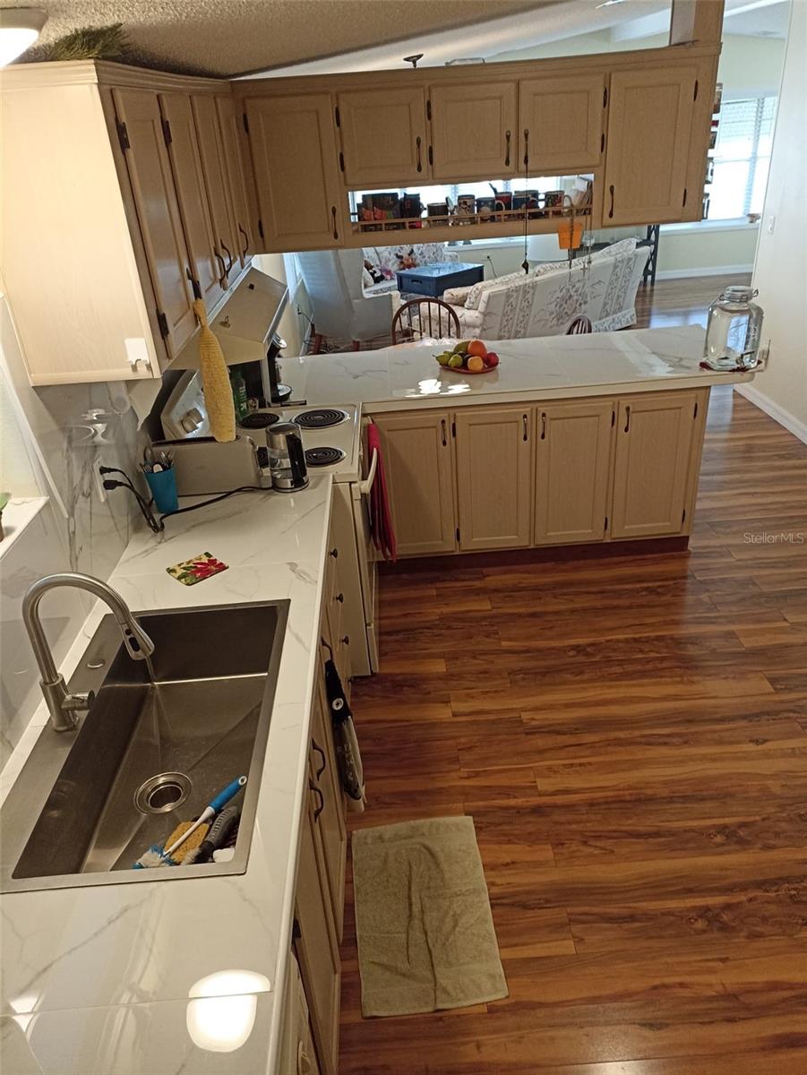 3421 HAMPSHIRE DR — photo 28