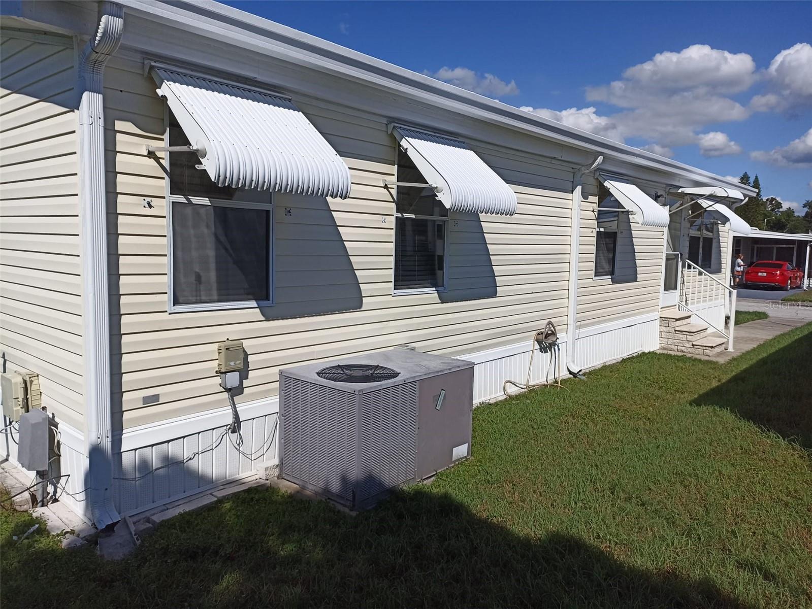 3421 HAMPSHIRE DR — photo 7