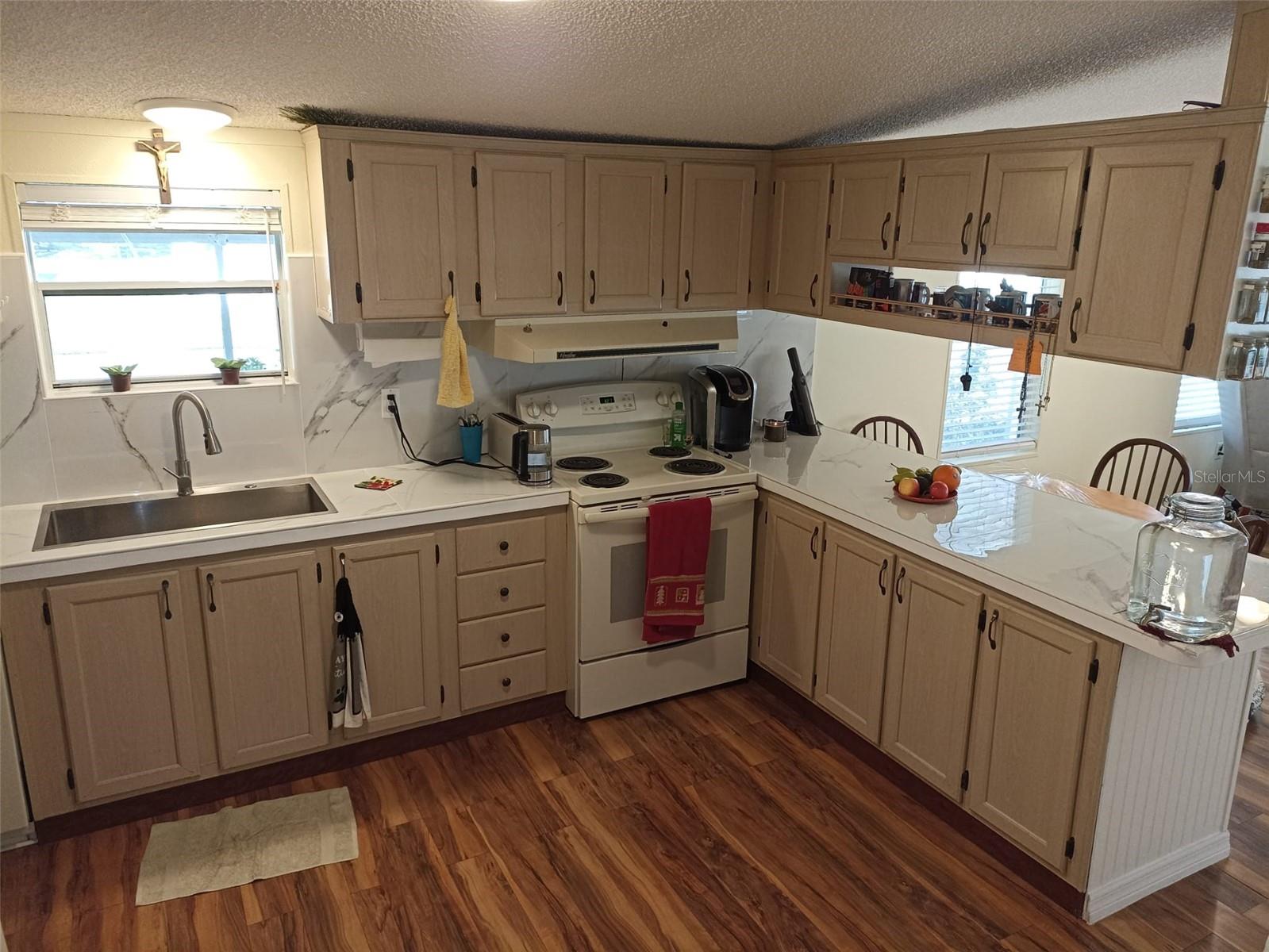 3421 HAMPSHIRE DR — photo 26