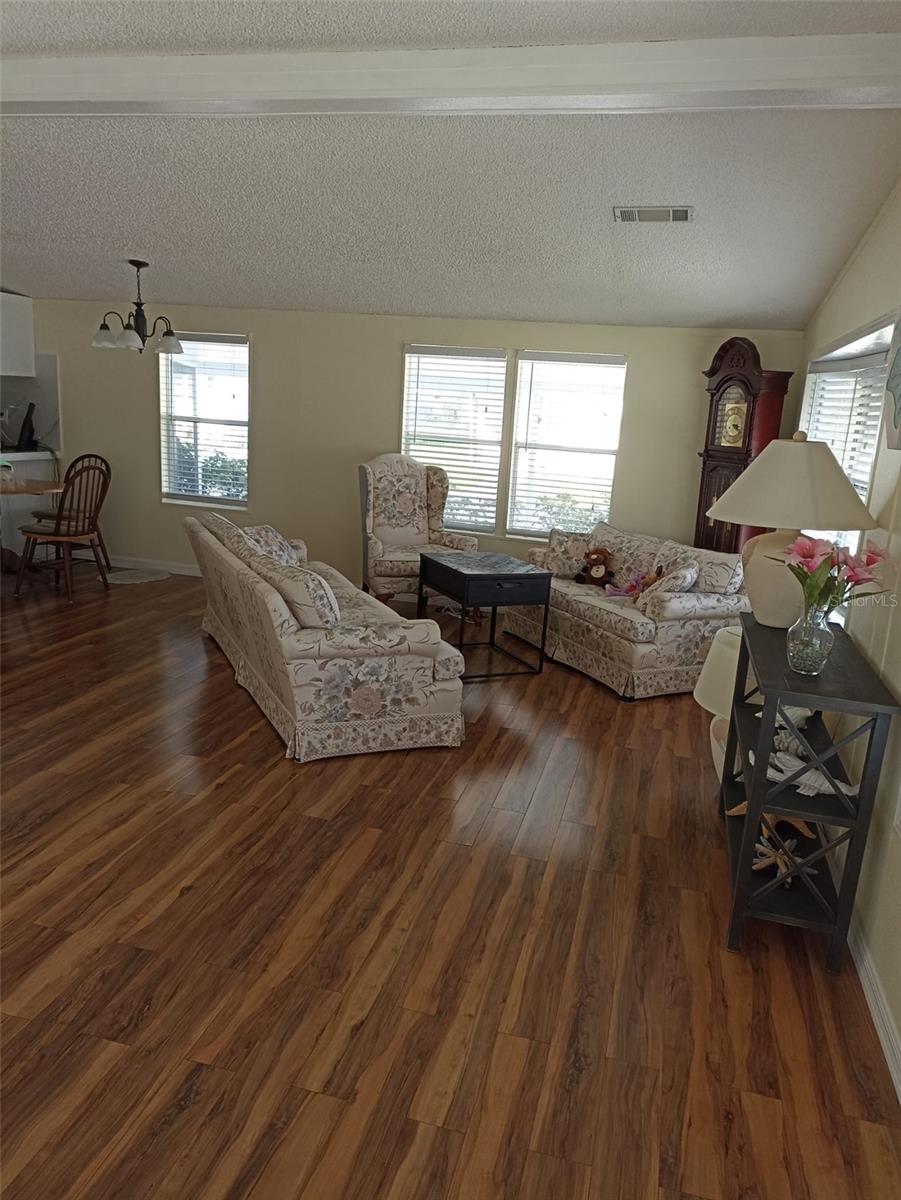 3421 HAMPSHIRE DR — photo 24