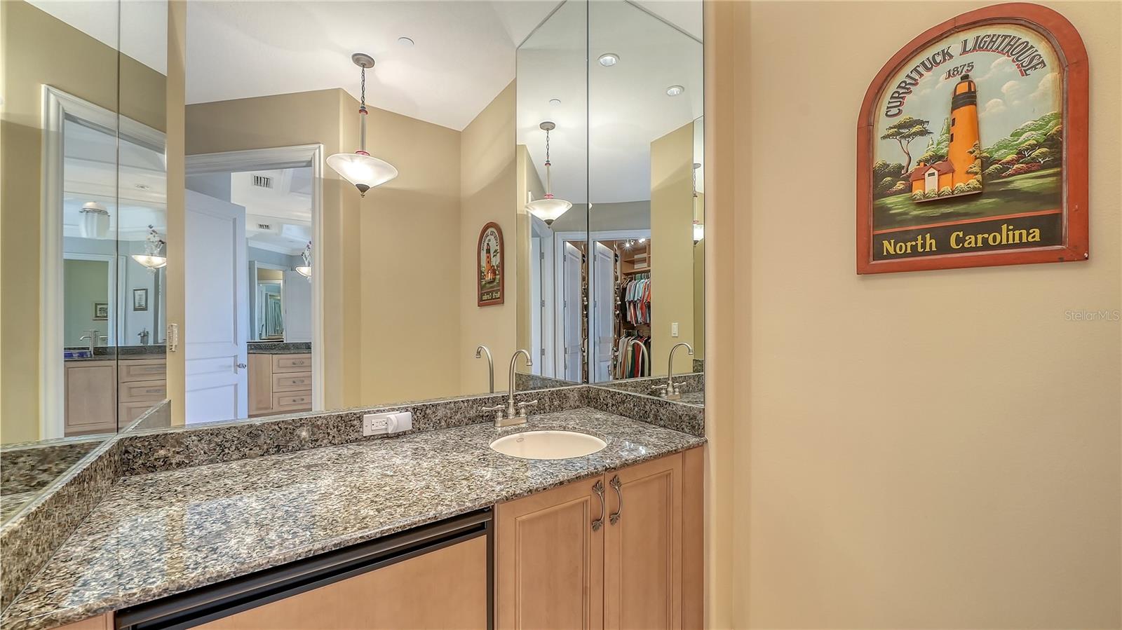 2050 BENJAMIN FRANKLIN DR #PH1102 — photo 33