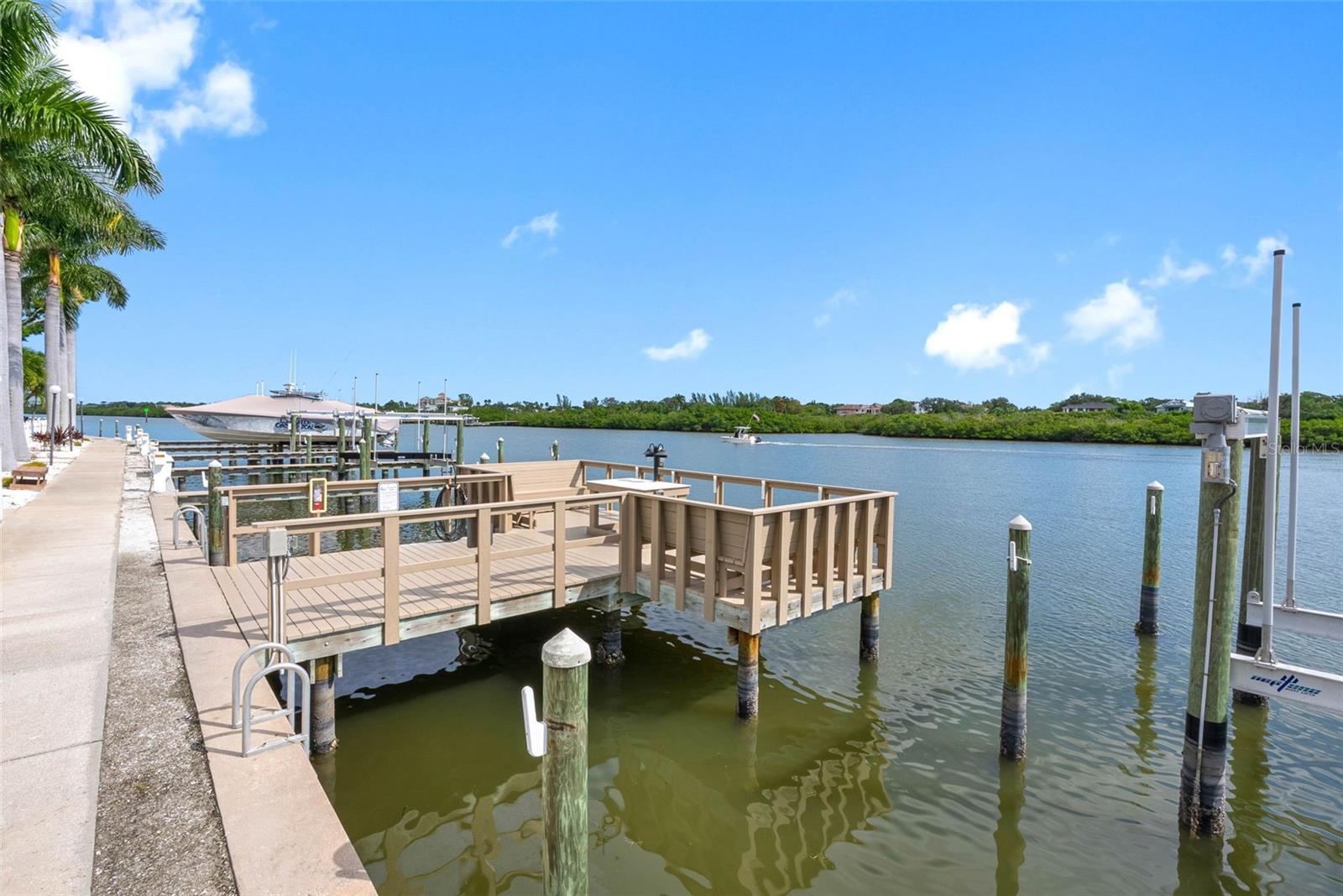 19417 GULF BLVD #C105 — photo 33