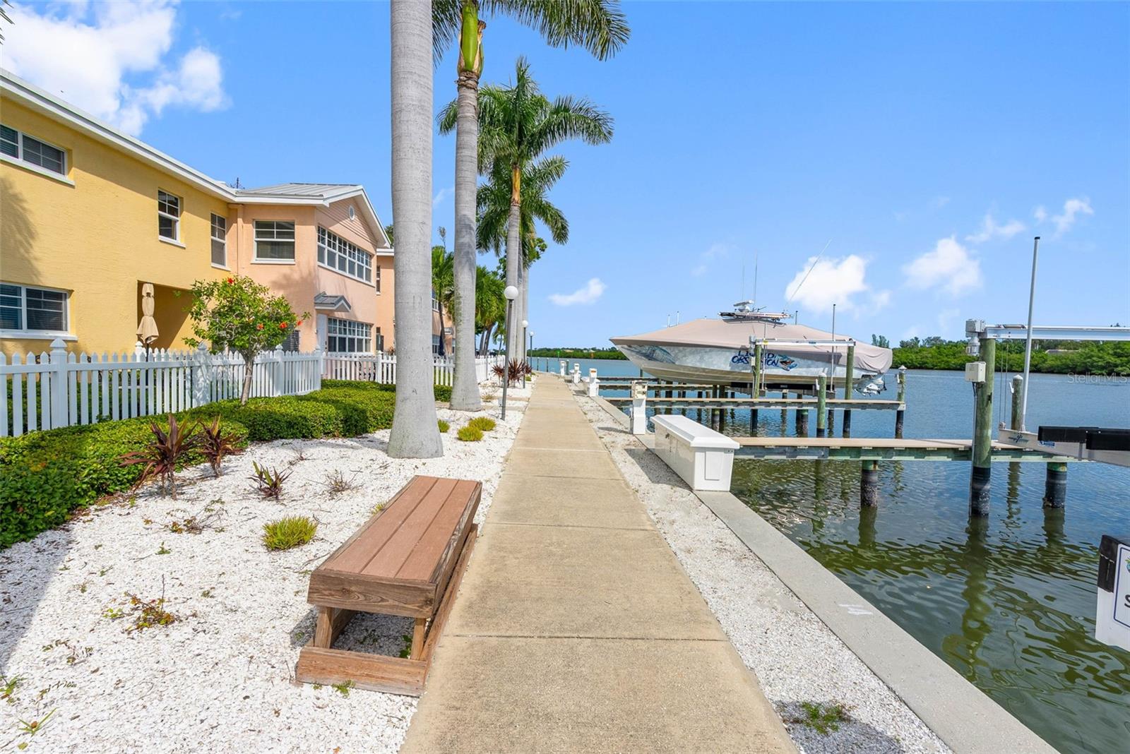 19417 GULF BLVD #C105 — photo 34
