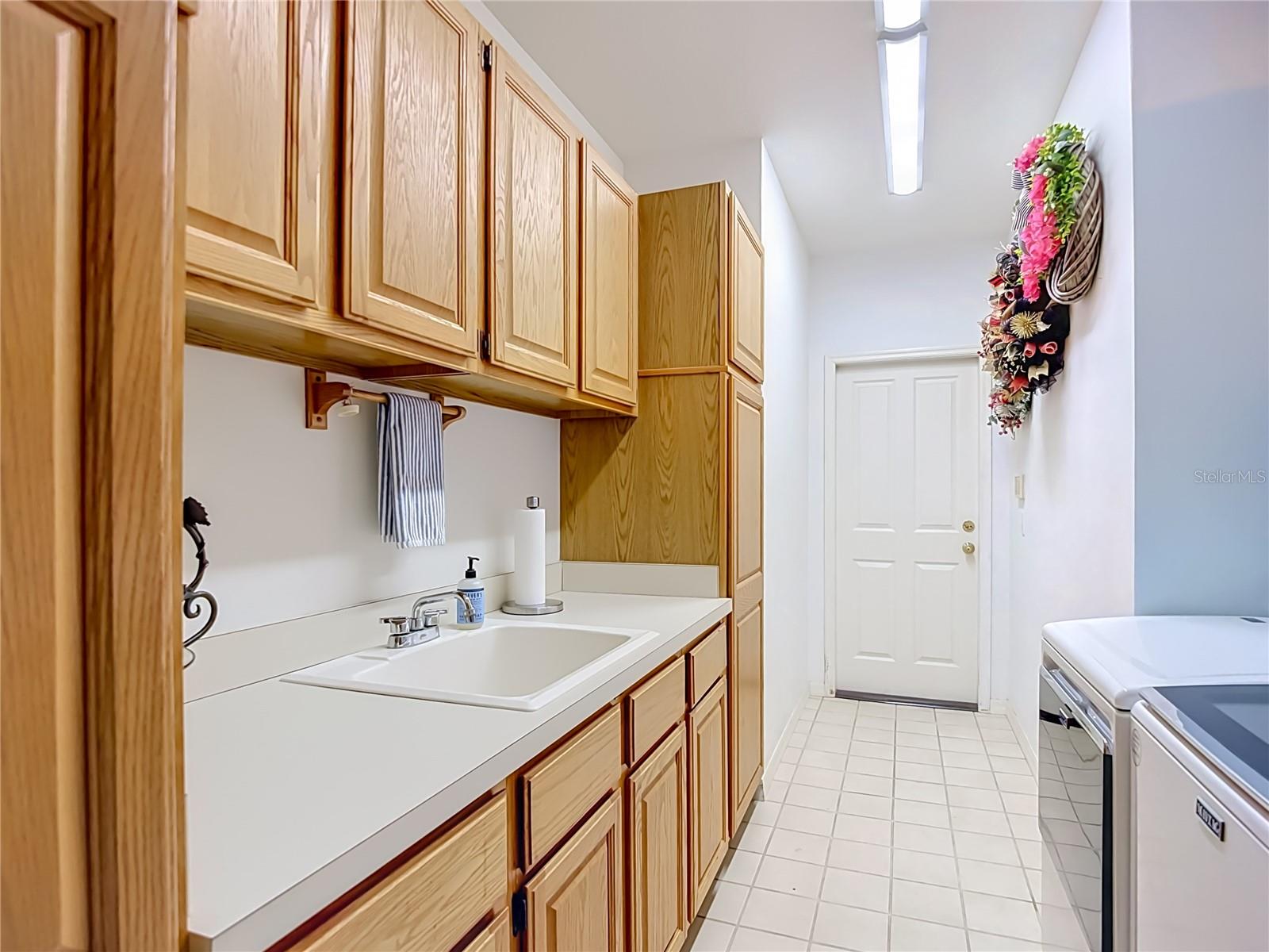 8704 BROADGREEN CT — photo 68