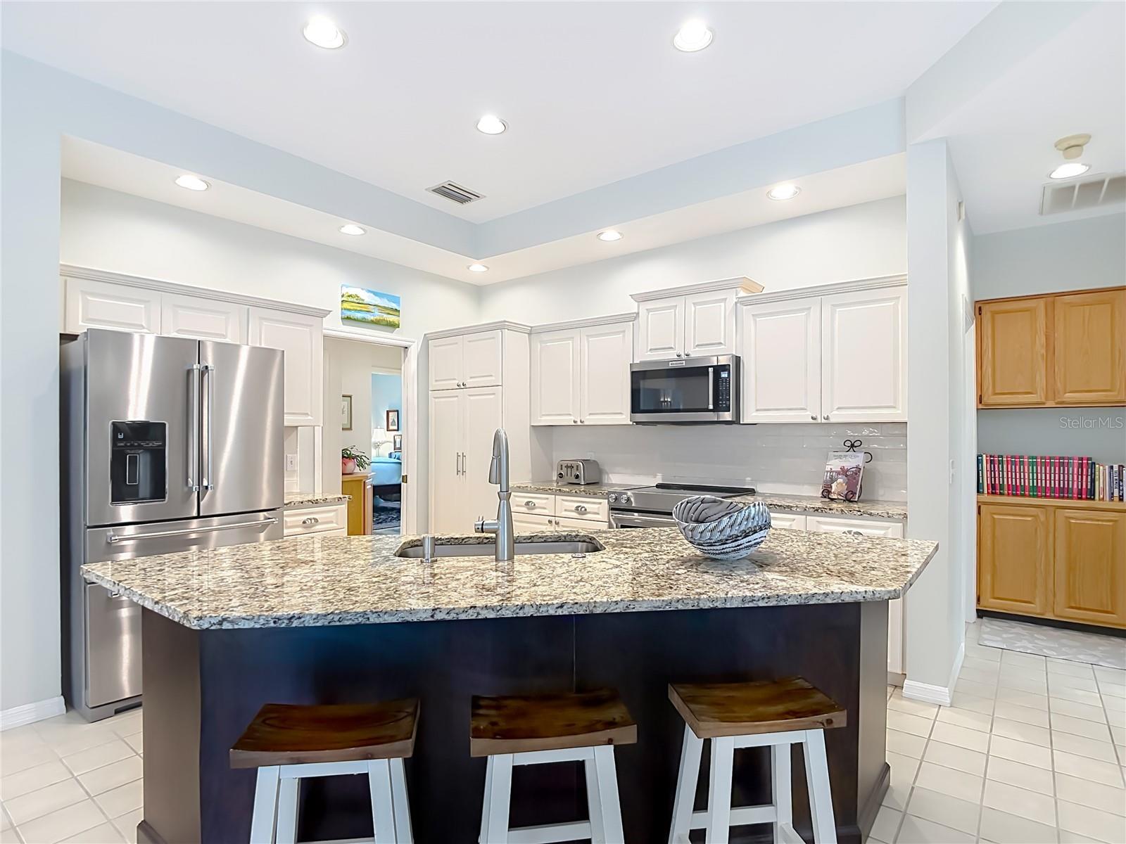 8704 BROADGREEN CT — photo 16