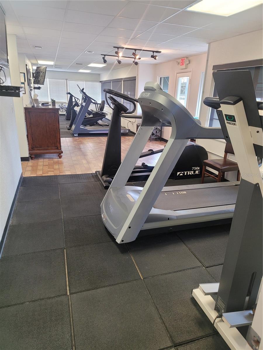 814 S DALE MABRY HWY — photo 8