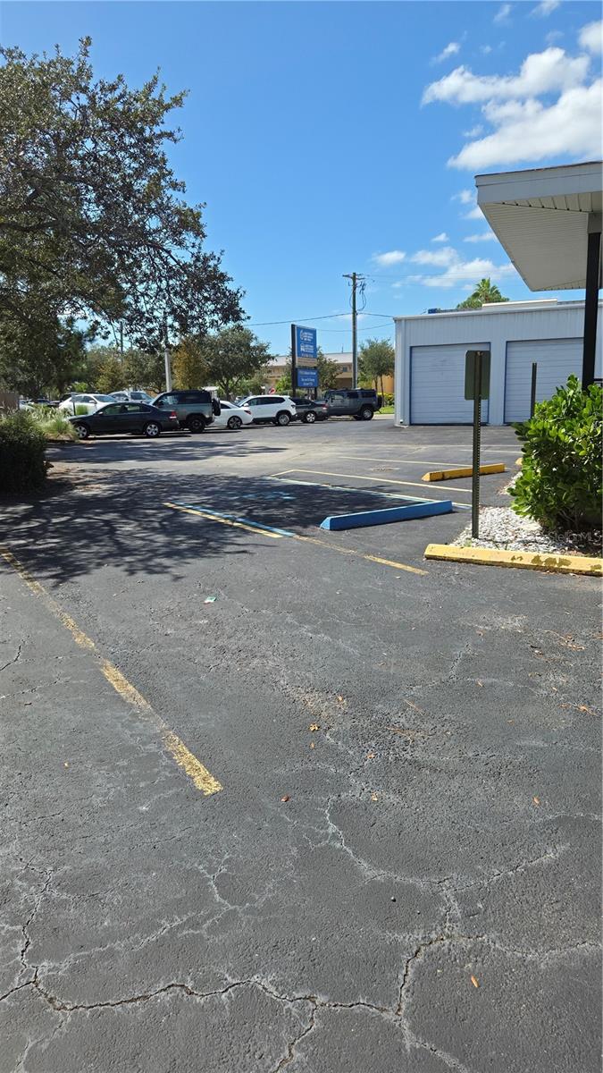 814 S DALE MABRY HWY — photo 28
