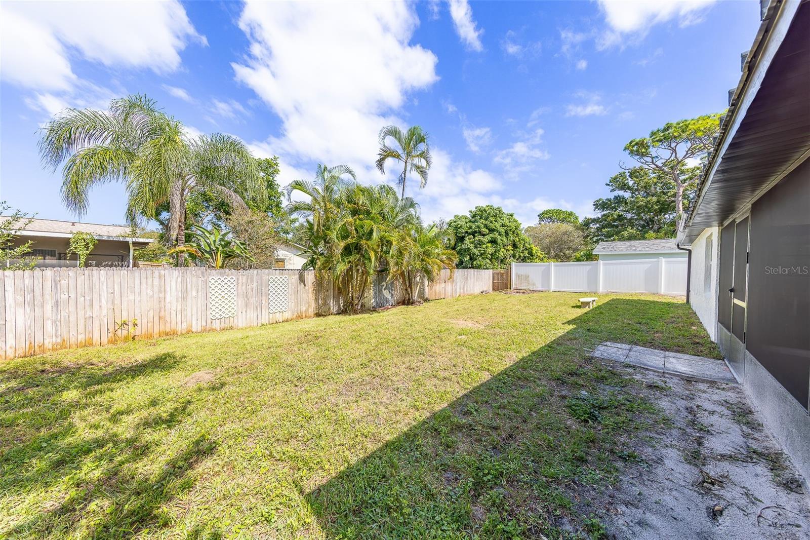 7149 CHANNELSIDE LN N — photo 44