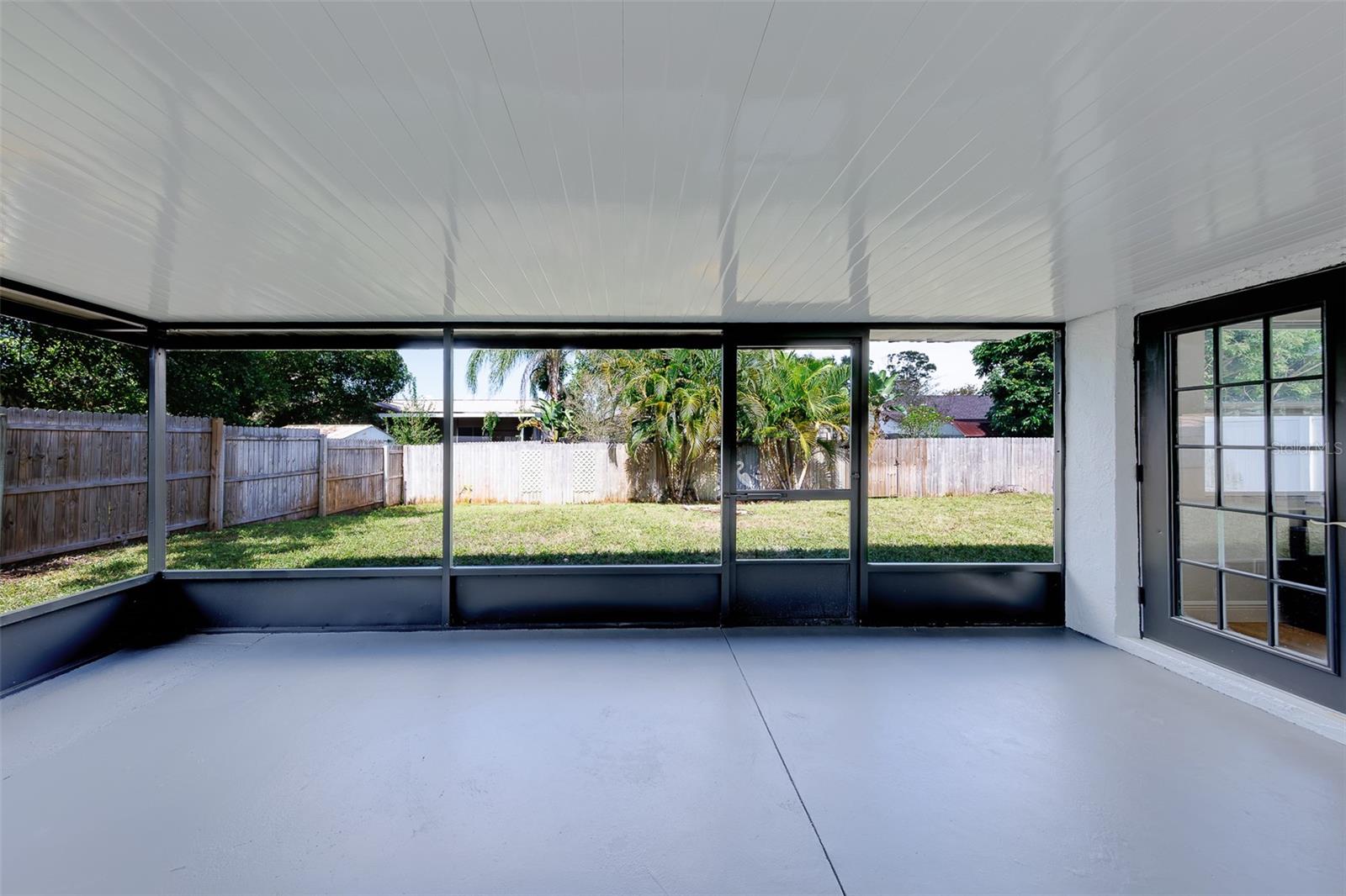 7149 CHANNELSIDE LN N — photo 41