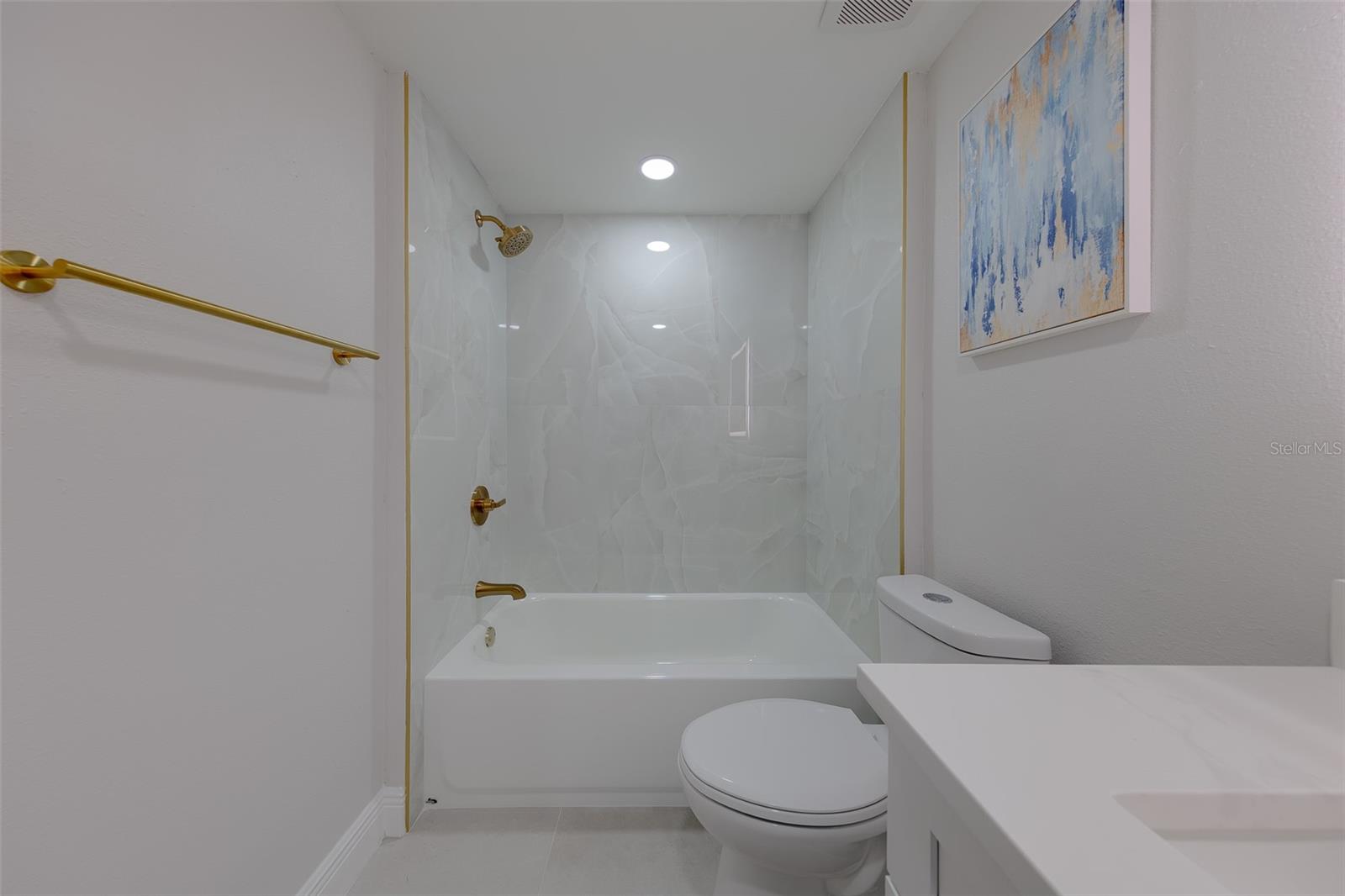 7149 CHANNELSIDE LN N — photo 28