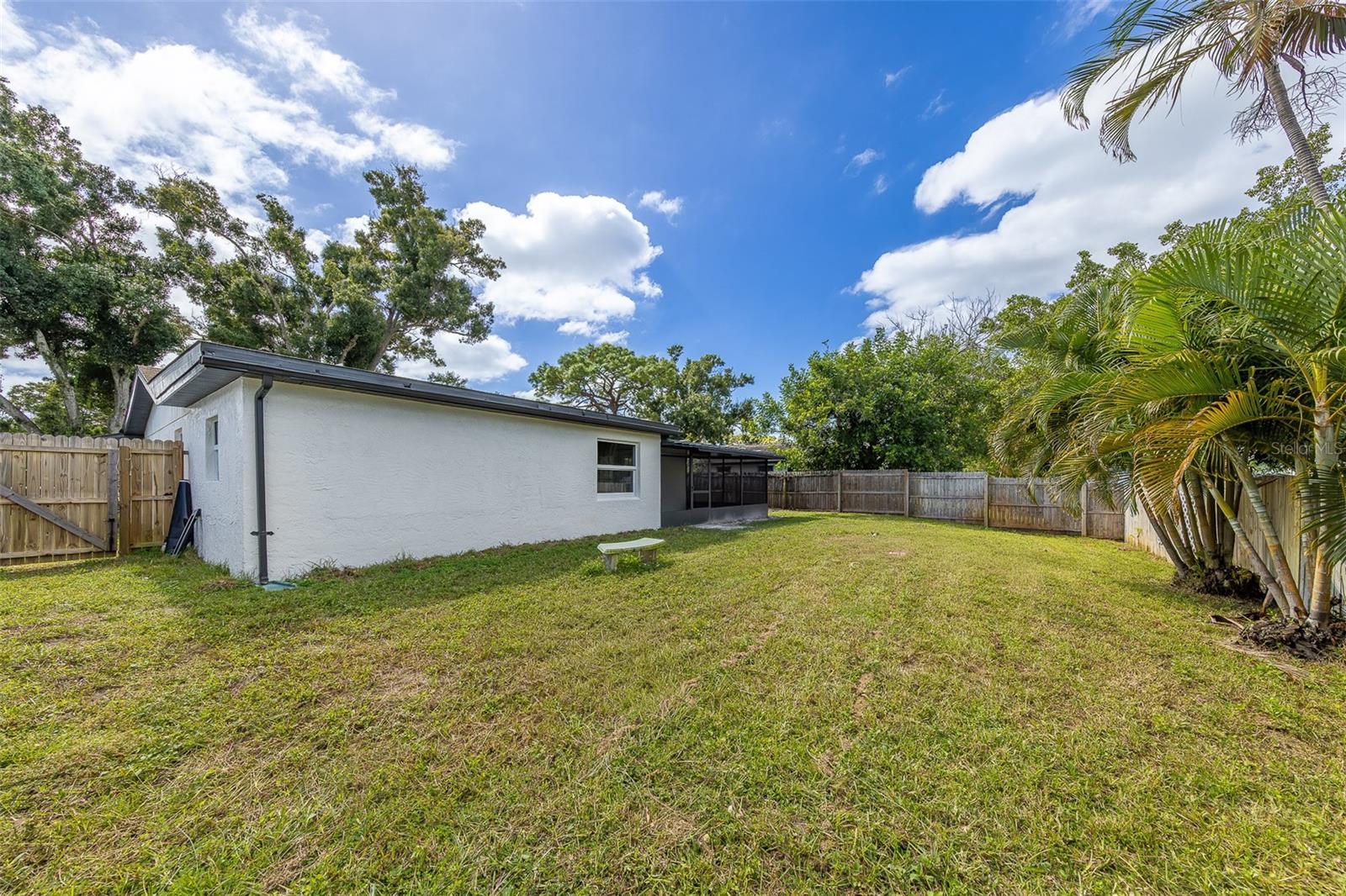 7149 CHANNELSIDE LN N — photo 48