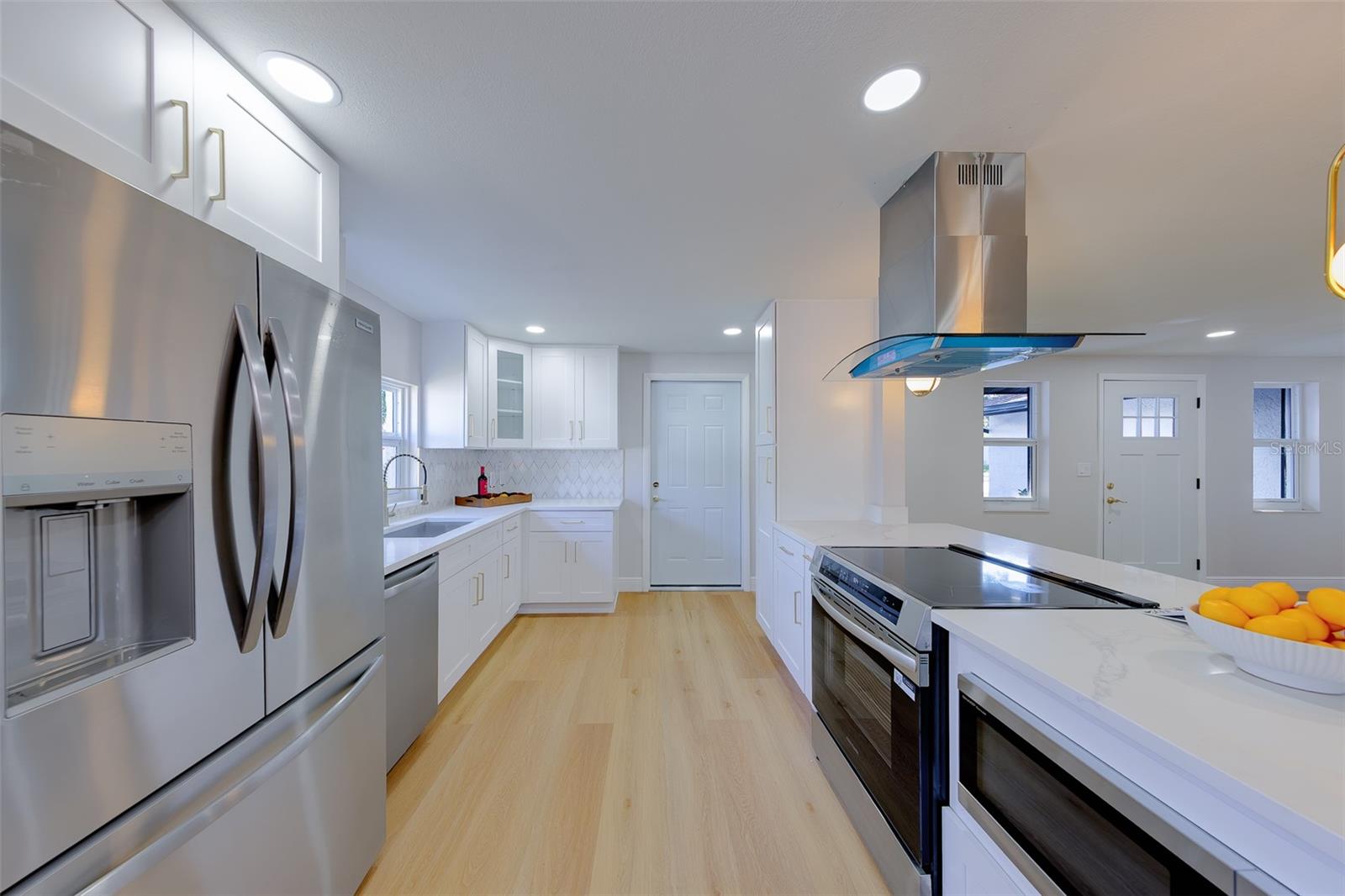 7149 CHANNELSIDE LN N — photo 11