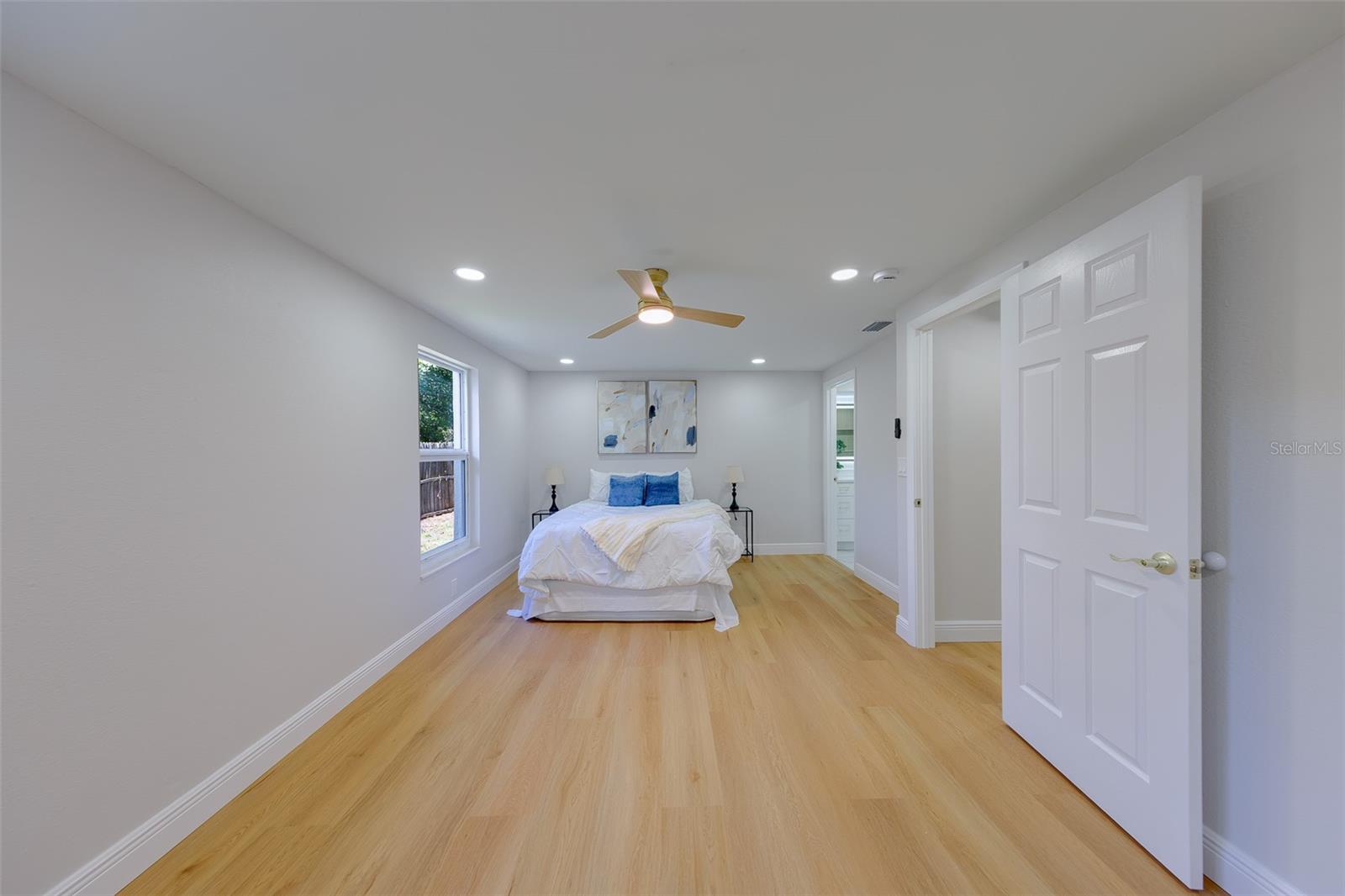 7149 CHANNELSIDE LN N — photo 31