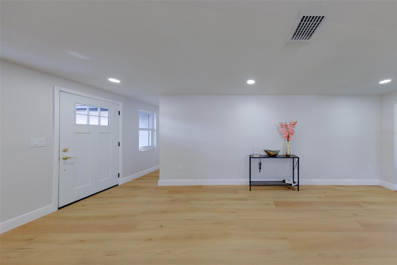 7149 CHANNELSIDE LN N — photo 3