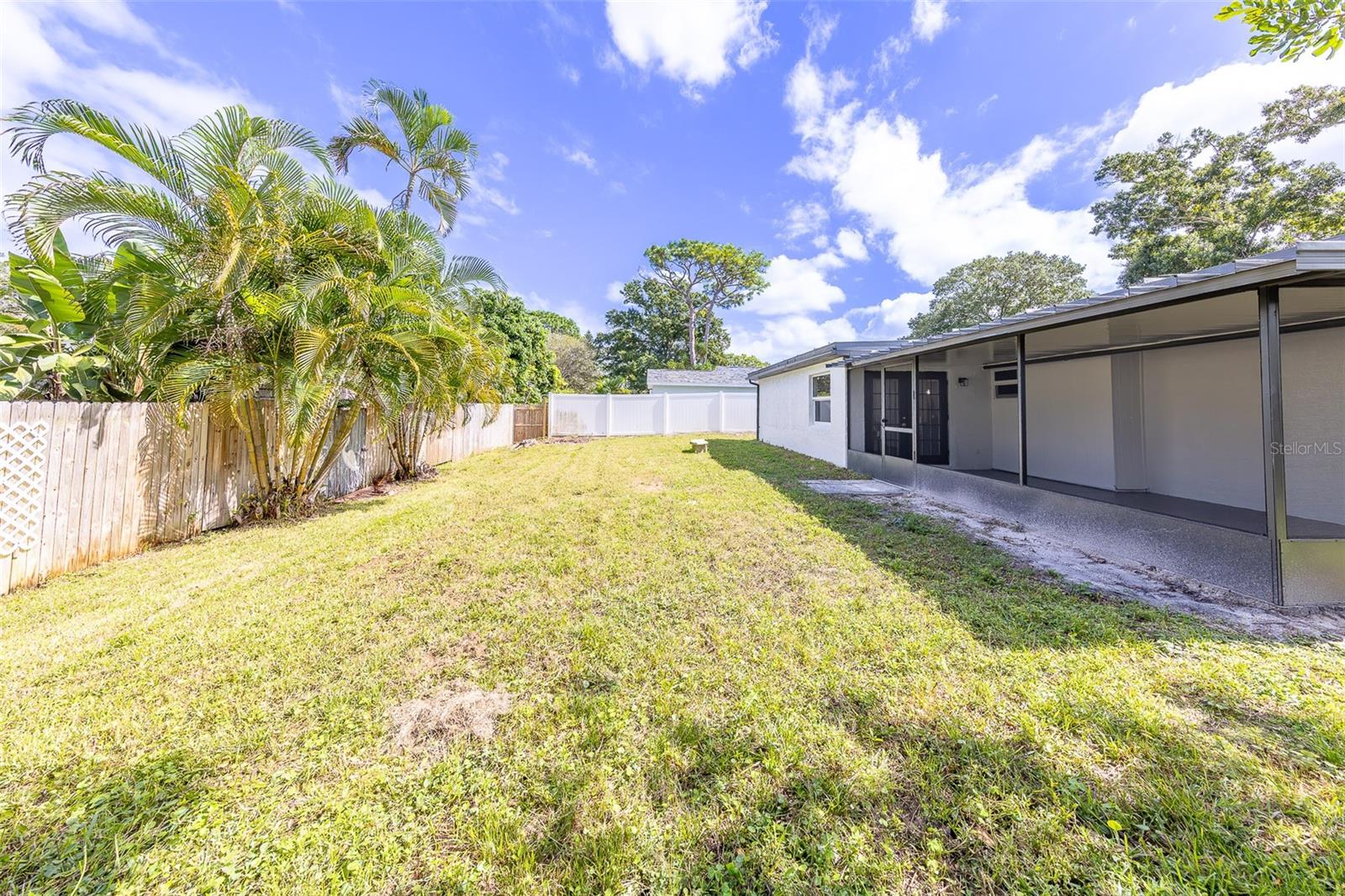7149 CHANNELSIDE LN N — photo 45