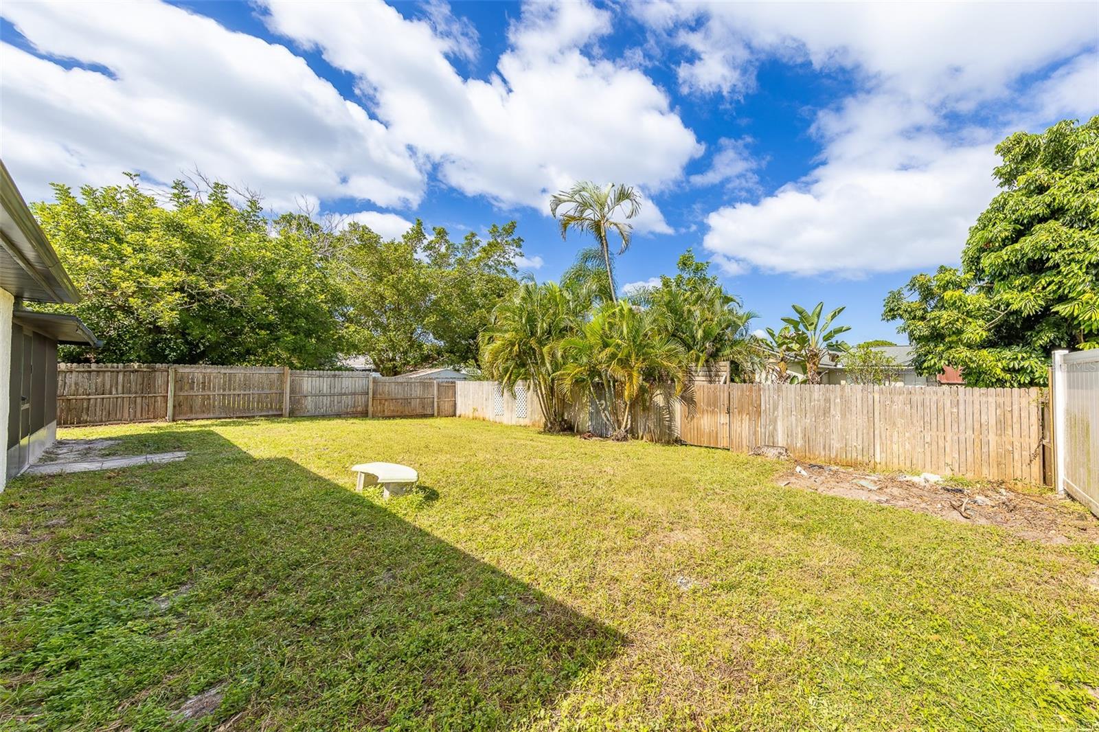 7149 CHANNELSIDE LN N — photo 50